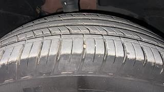 Used 2021 Nissan Kicks XV Petrol Petrol Manual tyres RIGHT FRONT TYRE TREAD VIEW