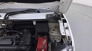 Used 2017 Renault Kwid [2015-2019] 1.0 RXT AMT Opt Petrol Automatic engine ENGINE LEFT SIDE HINGE & APRON VIEW