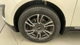 Used 2018 Mahindra Marazzo M8 Diesel Manual tyres LEFT FRONT TYRE RIM VIEW