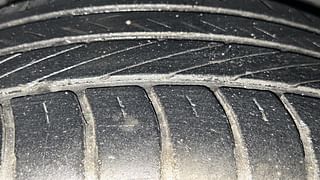 Used 2014 Volkswagen Vento [2010-2015] Comfortline Petrol Petrol Manual tyres RIGHT REAR TYRE TREAD VIEW