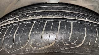 Used 2015 Chevrolet Sail [2014-2017] 1.2 LS Petrol Manual tyres RIGHT FRONT TYRE TREAD VIEW
