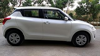Used 2018 Maruti Suzuki Swift [2017-2021] VXI AMT Petrol Automatic exterior RIGHT SIDE VIEW