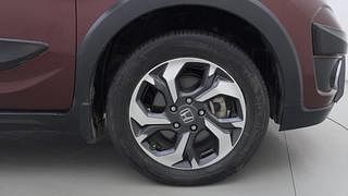 Used 2016 Honda BR-V [2016-2020] V CVT Petrol Petrol Automatic tyres RIGHT FRONT TYRE RIM VIEW