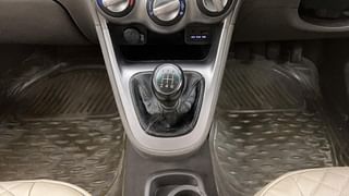 Used 2015 hyundai i10 Sportz 1.1 Petrol Petrol Manual interior GEAR  KNOB VIEW