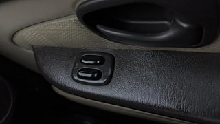Used 2014 Hyundai Santro Xing [2007-2014] GLS Petrol Manual top_features Power windows