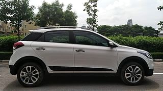 Used 2015 Hyundai i20 Active [2015-2020] 1.2 SX Petrol Manual exterior RIGHT SIDE VIEW