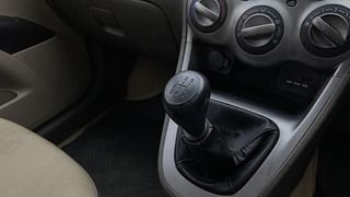 Used 2012 Hyundai i10 [2010-2016] Sportz 1.2 Petrol Petrol Manual interior GEAR  KNOB VIEW