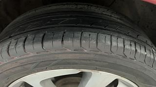 Used 2017 Hyundai Elite i20 [2014-2018] Asta 1.2 Dual Tone Petrol Manual tyres RIGHT FRONT TYRE TREAD VIEW