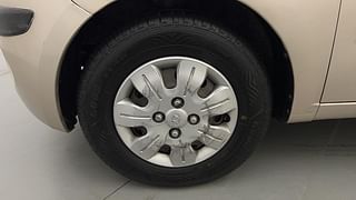 Used 2009 Hyundai i10 [2007-2010] Magna 1.2 CNG (Outside Fitted) Petrol+cng Manual tyres LEFT FRONT TYRE RIM VIEW