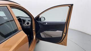 Used 2014 Hyundai Grand i10 [2013-2017] Asta 1.1 CRDi Diesel Manual interior RIGHT FRONT DOOR OPEN VIEW
