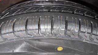 Used 2015 Hyundai Eon [2011-2018] Magna + Petrol Manual tyres RIGHT FRONT TYRE TREAD VIEW