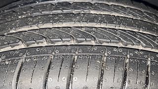 Used 2018 Maruti Suzuki Baleno [2015-2019] Zeta Petrol Petrol Manual tyres RIGHT REAR TYRE TREAD VIEW