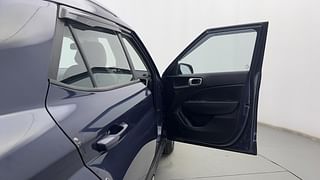 Used 2022 Hyundai Venue [2019-2022] SX 1.5 CRDI Diesel Manual interior RIGHT FRONT DOOR OPEN VIEW