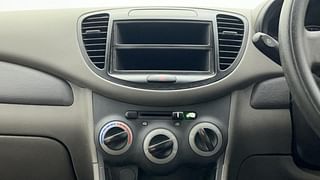 Used 2015 Hyundai i10 [2010-2016] Era Petrol Petrol Manual interior MUSIC SYSTEM & AC CONTROL VIEW
