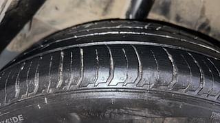 Used 2019 Hyundai Verna [2017-2020] 1.6 CRDI SX Diesel Manual tyres RIGHT REAR TYRE TREAD VIEW