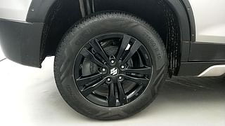 Used 2019 Maruti Suzuki Vitara Brezza [2016-2020] ZDi Diesel Manual tyres RIGHT REAR TYRE RIM VIEW