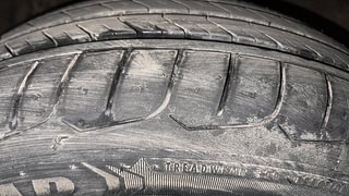 Used 2016 Maruti Suzuki Ciaz [2014-2017] ZXi AT Petrol Automatic tyres LEFT FRONT TYRE TREAD VIEW