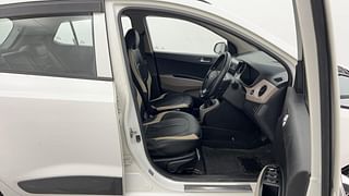 Used 2013 Hyundai Grand i10 [2013-2017] Asta 1.2 Kappa VTVT (O) Petrol Manual interior RIGHT SIDE FRONT DOOR CABIN VIEW
