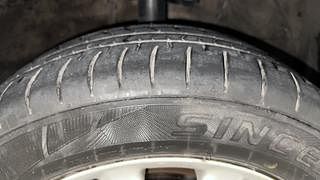 Used 2013 Toyota Etios [2010-2017] VX D Diesel Manual tyres RIGHT FRONT TYRE TREAD VIEW