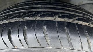 Used 2013 Honda Brio [2011-2016] V MT Petrol Manual tyres RIGHT FRONT TYRE TREAD VIEW