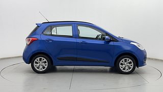 Used 2020 Hyundai Grand i10 [2017-2020] Sportz 1.2 Kappa VTVT Petrol Manual exterior RIGHT SIDE VIEW