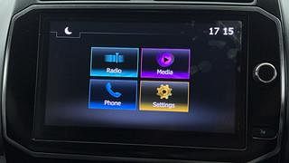 Used 2021 Renault Kwid 1.0 RXT AMT Opt Petrol Automatic top_features Integrated (in-dash) music system