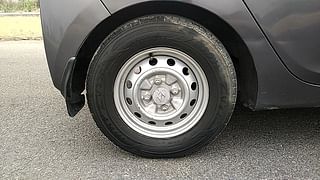 Used 2014 Hyundai Eon [2011-2018] Era + Petrol Manual tyres RIGHT REAR TYRE RIM VIEW