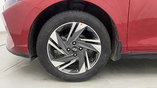 Used 2021 Hyundai New i20 Asta (O) 1.5 MT Dual Tone Diesel Manual tyres LEFT FRONT TYRE RIM VIEW
