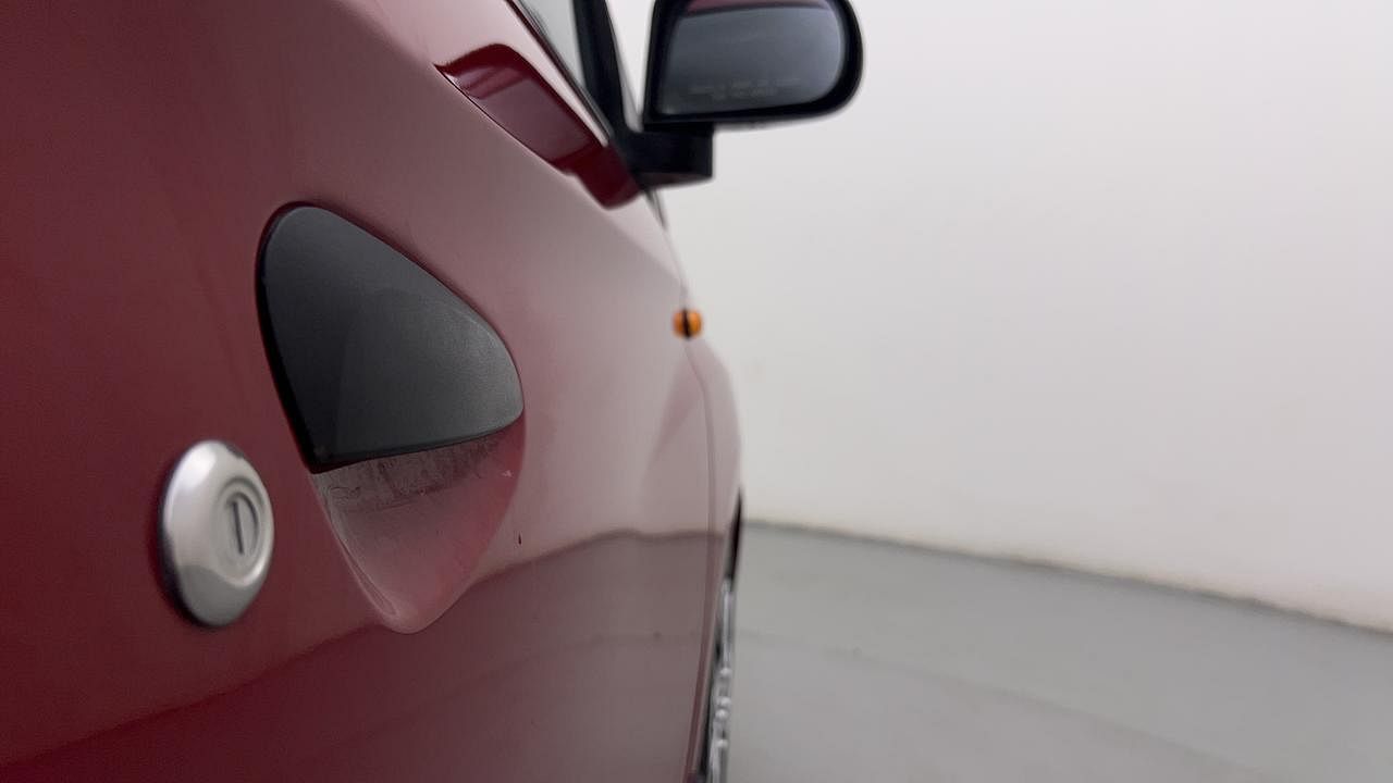 Used 2015 Hyundai Eon [2011-2018] Magna + Petrol Manual dents MINOR DENT