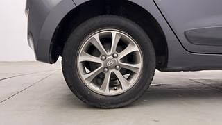 Used 2015 Hyundai Grand i10 [2013-2017] Asta 1.2 Kappa VTVT Petrol Manual tyres RIGHT REAR TYRE RIM VIEW