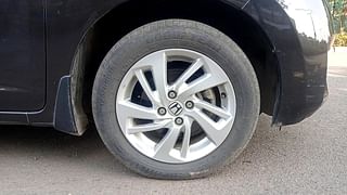 Used 2017 Honda Jazz V CVT Petrol Automatic tyres RIGHT FRONT TYRE RIM VIEW