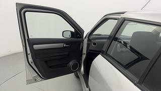 Used 2010 Maruti Suzuki Swift [2007-2011] VXi Petrol Manual interior LEFT FRONT DOOR OPEN VIEW