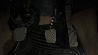 Used 2016 Honda City [2014-2017] SV Diesel Diesel Manual interior PEDALS VIEW