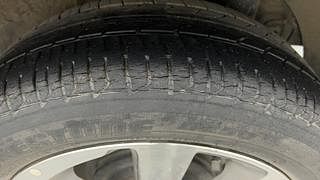 Used 2015 Hyundai Elite i20 [2014-2018] Sportz 1.2 (O) Petrol Manual tyres LEFT REAR TYRE TREAD VIEW