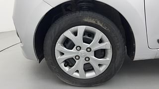 Used 2014 Hyundai Grand i10 [2013-2017] Sportz 1.2 Kappa VTVT Petrol Manual tyres LEFT FRONT TYRE RIM VIEW