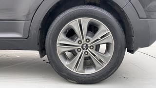 Used 2017 Hyundai Creta [2015-2018] 1.6 SX Plus Auto Petrol Petrol Automatic tyres LEFT REAR TYRE RIM VIEW
