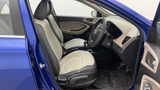 Used 2014 Hyundai Elite i20 [2014-2018] Sportz 1.2 Petrol Manual interior RIGHT SIDE FRONT DOOR CABIN VIEW