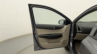 Used 2014 Hyundai i20 [2012-2014] Asta 1.2 Petrol Manual interior LEFT FRONT DOOR OPEN VIEW