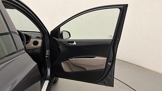 Used 2017 Hyundai Grand i10 [2017-2020] Sportz 1.2 Kappa VTVT Petrol Manual interior RIGHT FRONT DOOR OPEN VIEW