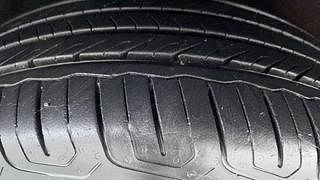 Used 2016 Maruti Suzuki Baleno [2015-2019] Alpha Diesel Diesel Manual tyres RIGHT REAR TYRE TREAD VIEW