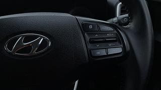 Used 2019 Hyundai Venue [2019-2021] SX 1.0 (O) Turbo Petrol Manual top_features Cruise control