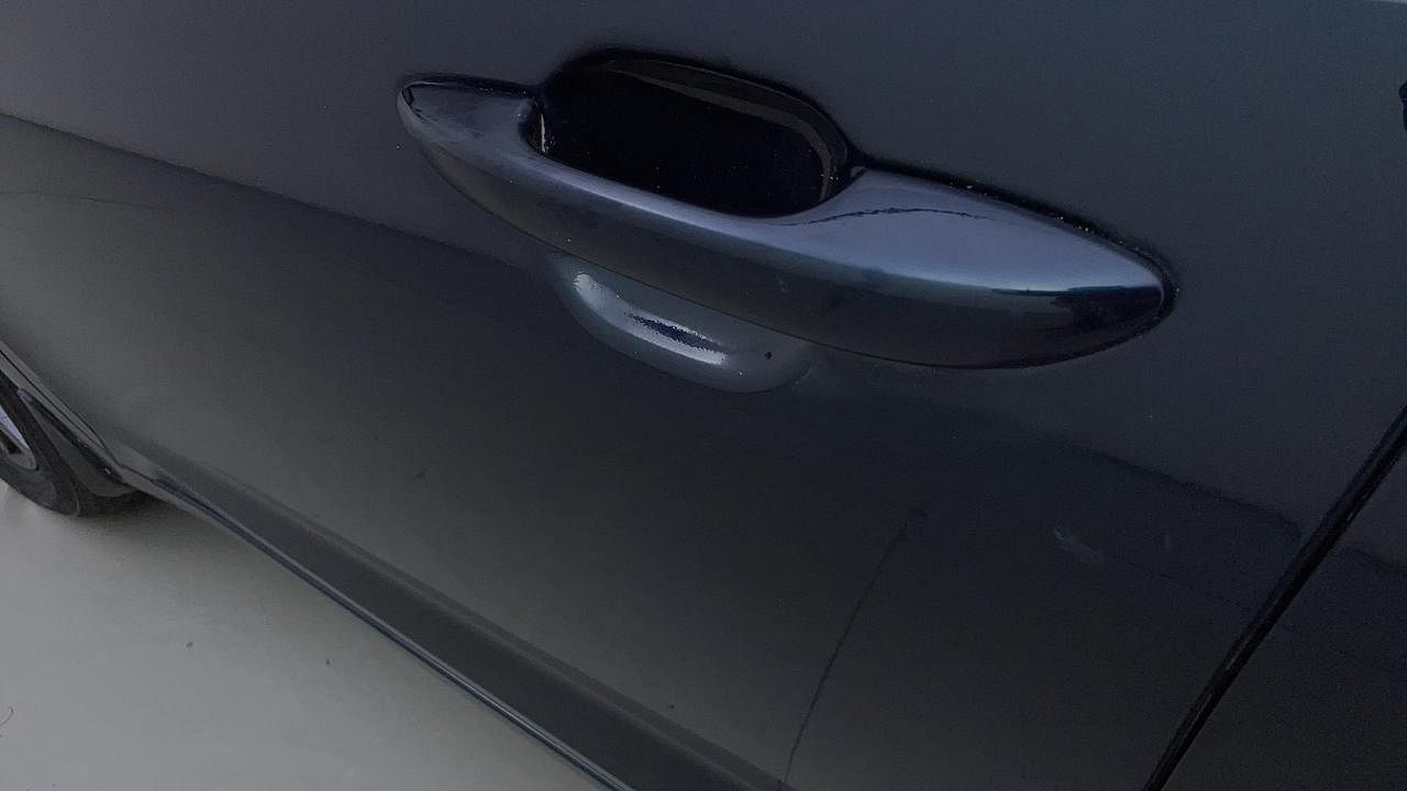Used 2022 Hyundai Grand i10 Nios Sportz 1.2 Kappa VTVT Petrol Manual dents MINOR DENT