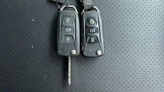 Used 2018 Tata Hexa [2016-2020] XTA Diesel Automatic extra CAR KEY VIEW