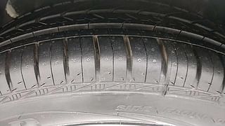 Used 2014 Hyundai i20 [2012-2014] Magna 1.2 Petrol Manual tyres LEFT FRONT TYRE TREAD VIEW