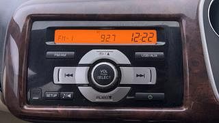 Used 2015 Honda Mobilio [2014-2017] S Petrol Petrol Manual top_features Integrated (in-dash) music system