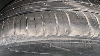 Used 2013 Volkswagen Polo [2010-2014] Highline1.2L (P) Petrol Manual tyres LEFT FRONT TYRE TREAD VIEW