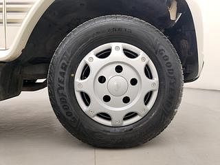 Used 2020 Mahindra Bolero B6 (O) Diesel Manual tyres RIGHT FRONT TYRE RIM VIEW