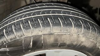 Used 2021 Hyundai Venue [2019-2022] S+ 1.2 Petrol Manual tyres RIGHT FRONT TYRE TREAD VIEW