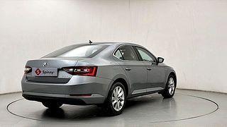 Used 2017 Skoda Superb [2016-2019] L&K TSI AT Petrol Automatic exterior RIGHT REAR CORNER VIEW