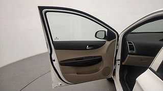 Used 2014 Hyundai i20 [2012-2014] Magna 1.2 Petrol Manual interior LEFT FRONT DOOR OPEN VIEW